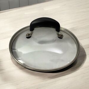 Kitchen Essentials From Calphalon 8” LAnd MGlass Lid - Black Handle Cool Handle